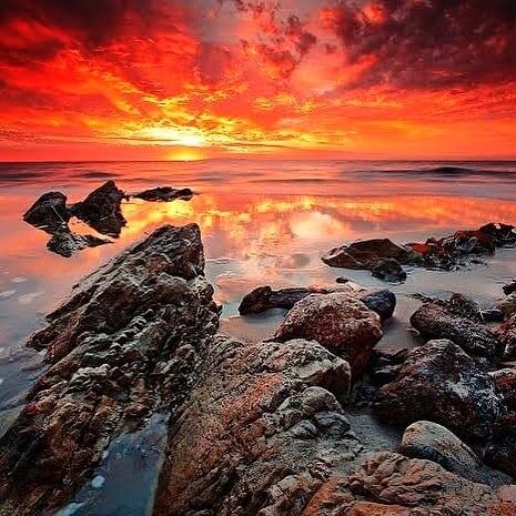 A dry and rocky end to a long day

#nature #travel #turkey #photography #instagood #manzara  #instagram #naturephotography #kamp #gezgin #photooftheday #camping #objektifimden #travelphotography #istanbul #photo #huzur #gezi #karadeniz #naturelovers #love #seyahat #aniyakala #tatil #deniz #traveller #sunset